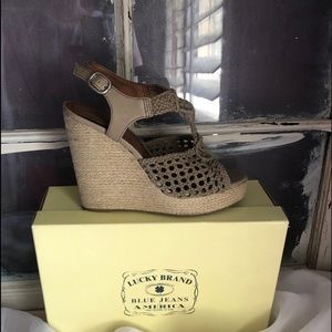 Lucky Brand Macrame Wedges size 9